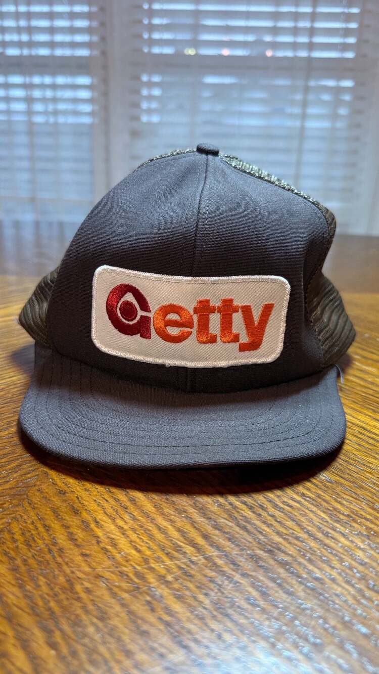 Getty Oil Trucker Hat Snapback Cap Black Mesh Adjustable One Size Fits All